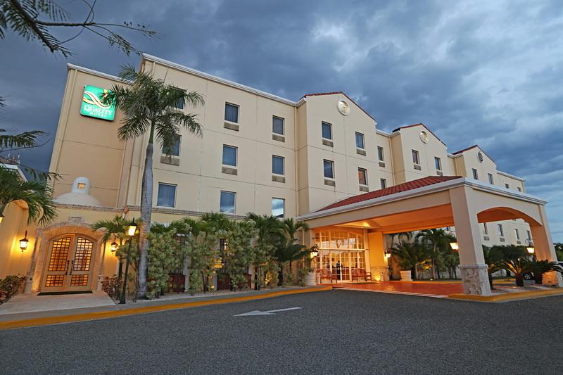 Quality Hotel Real Aeropuerto Santo Domingo Boca Chica Exterior photo